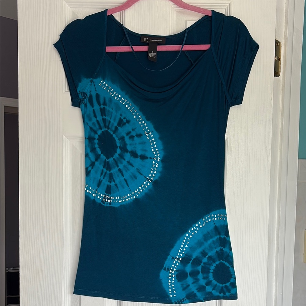 INC International Concepts Blue Fitted Cap Sleeve T-Shirt
